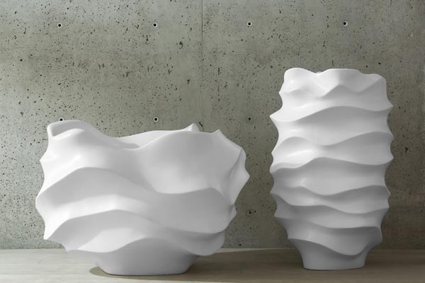 2-oversized-sculptural-planters-by-Marie-Khouri