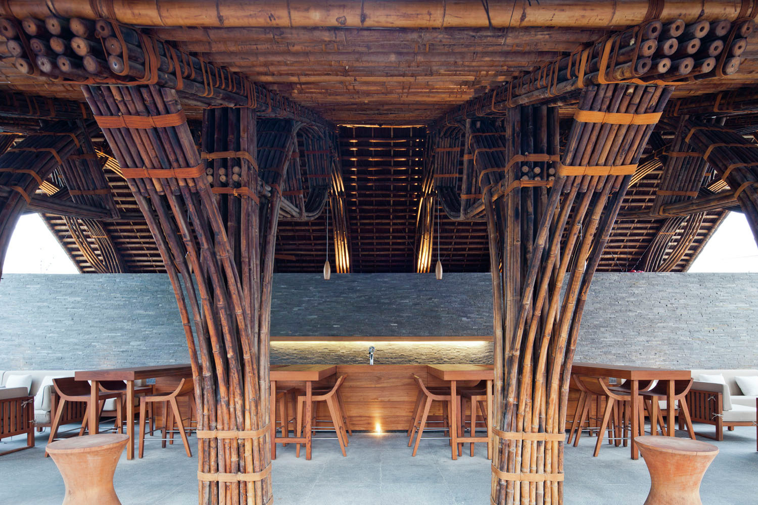07_bamboo-structure-covers-bar