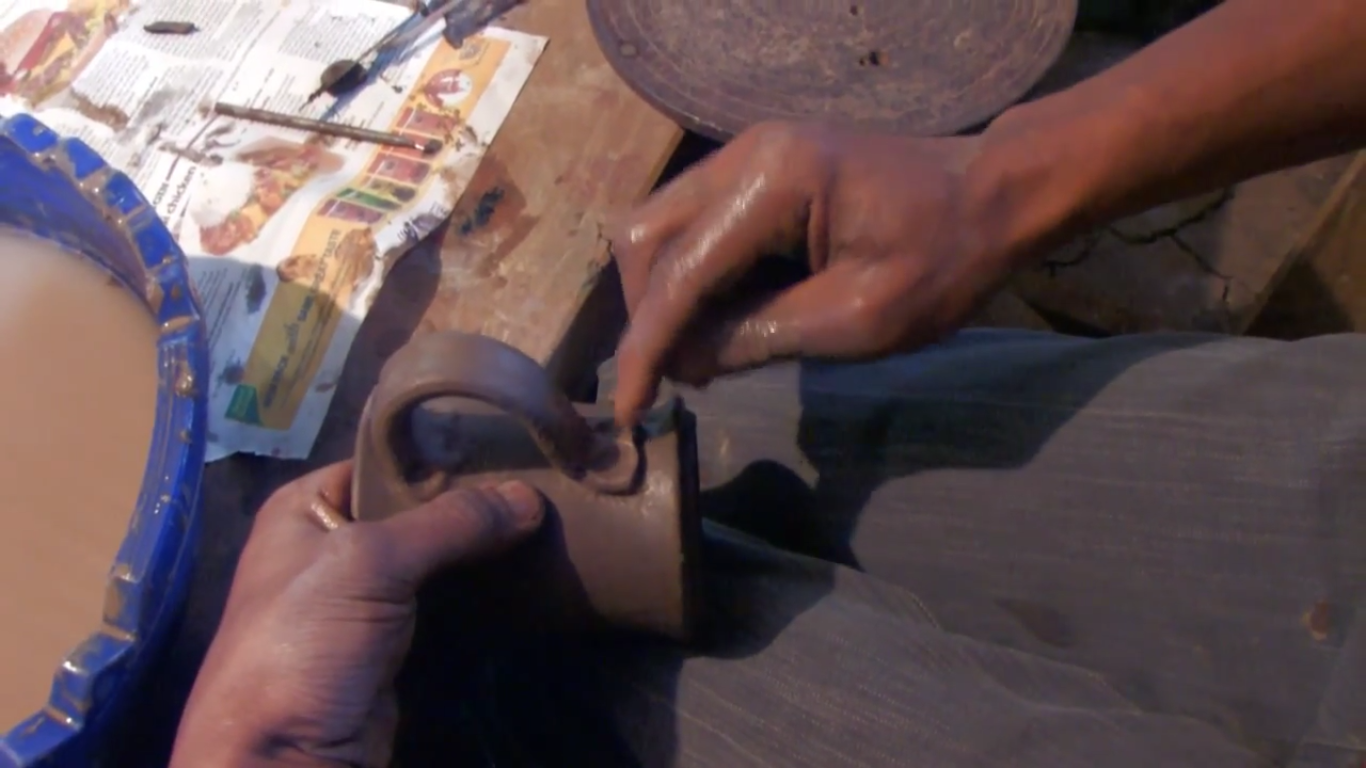 kenyas-tope-creations-making-glazed-crockery-9