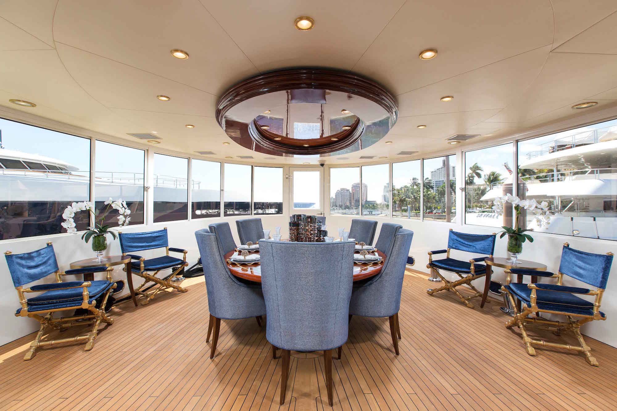 bread-yacht-interior-5-dining