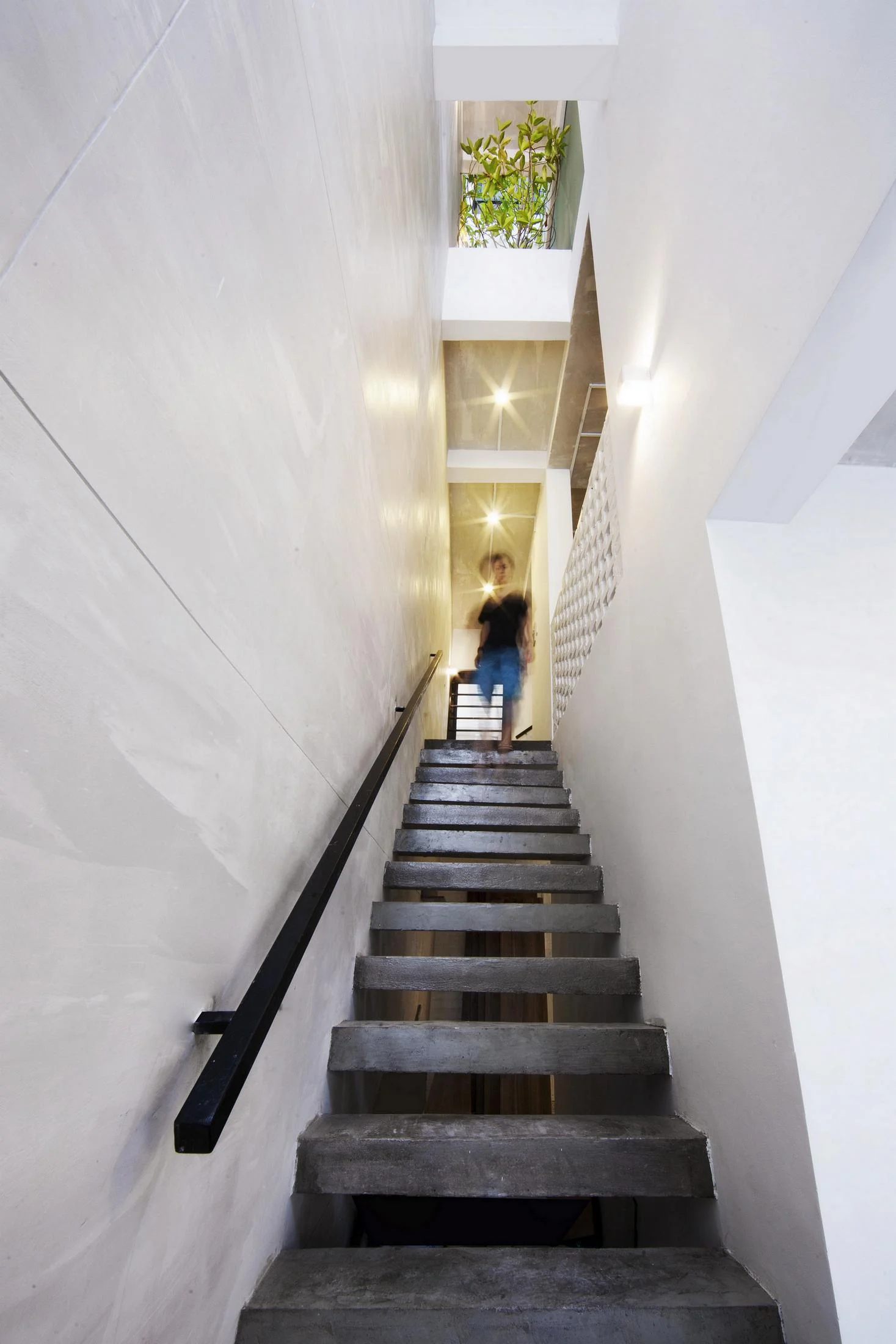 The Q10 House in Vietnam by Studio8