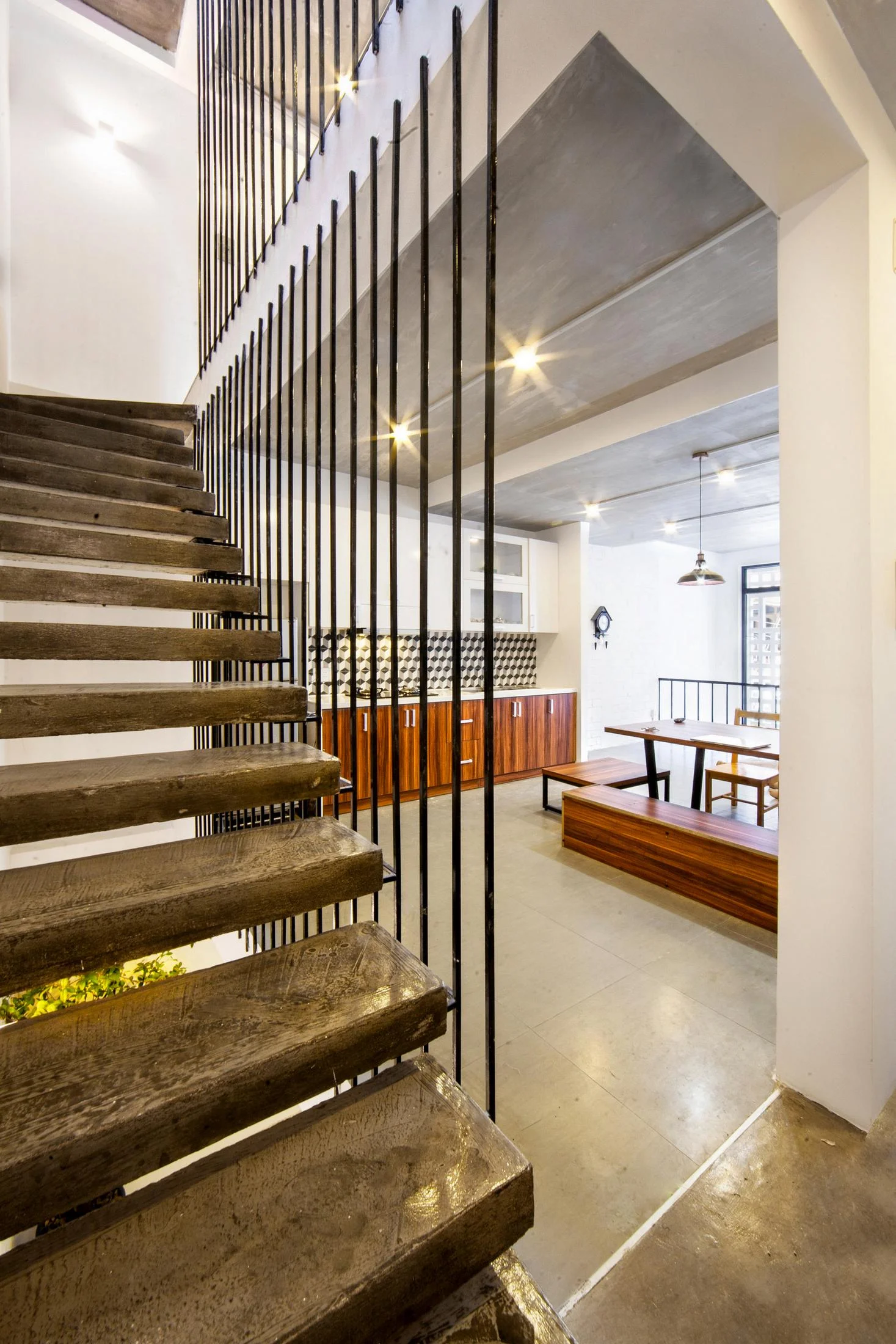 The Q10 House in Vietnam by Studio8