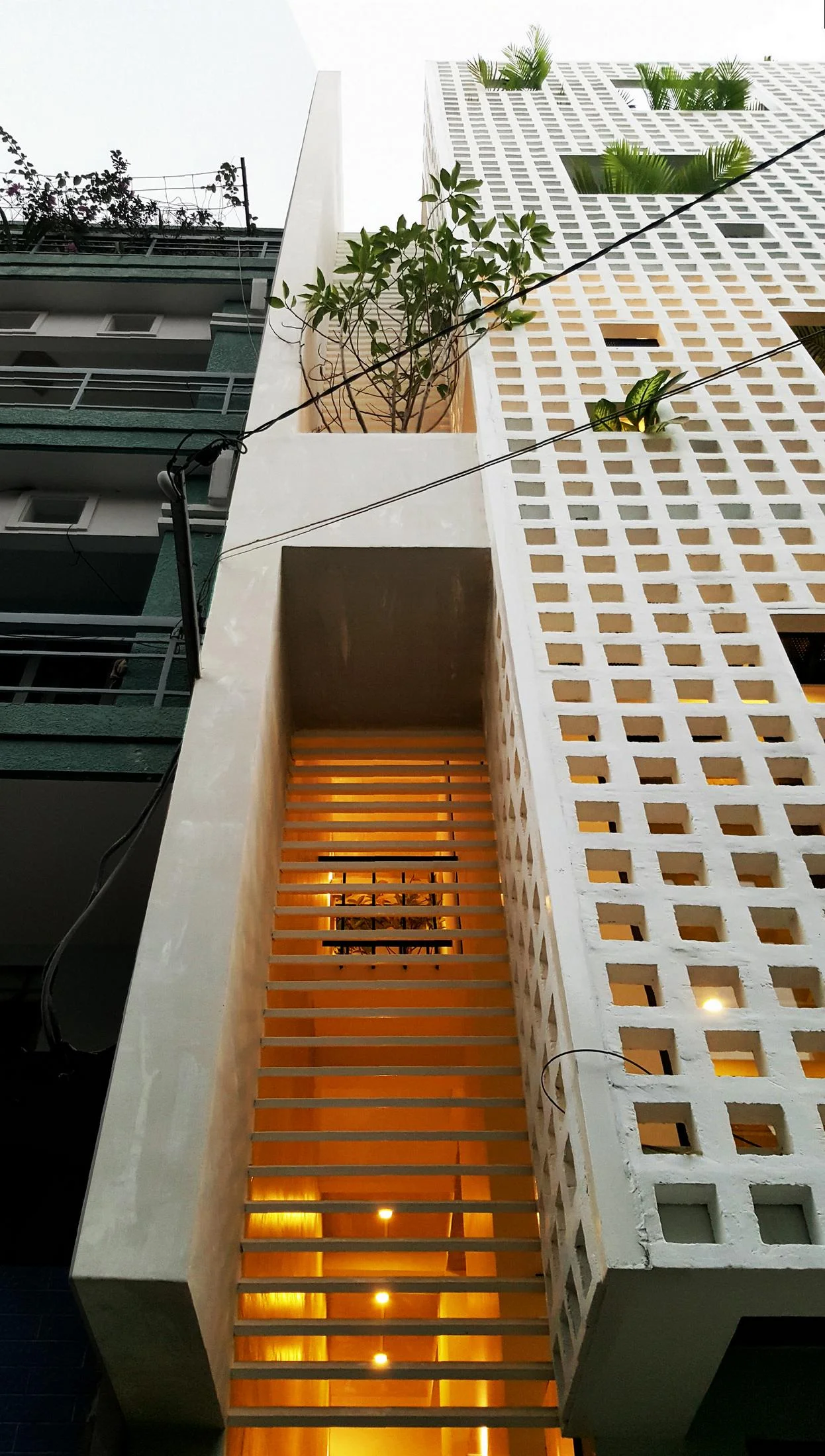 The Q10 House in Vietnam by Studio8