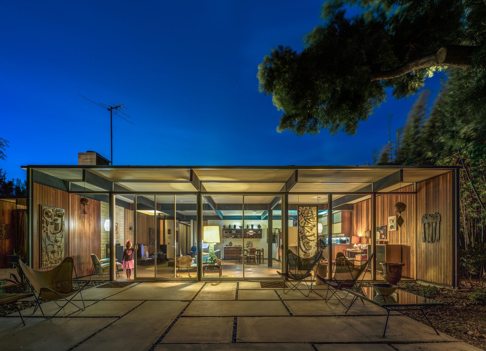 A Mid-Century Modern Classic: The Bobertz Residence in California