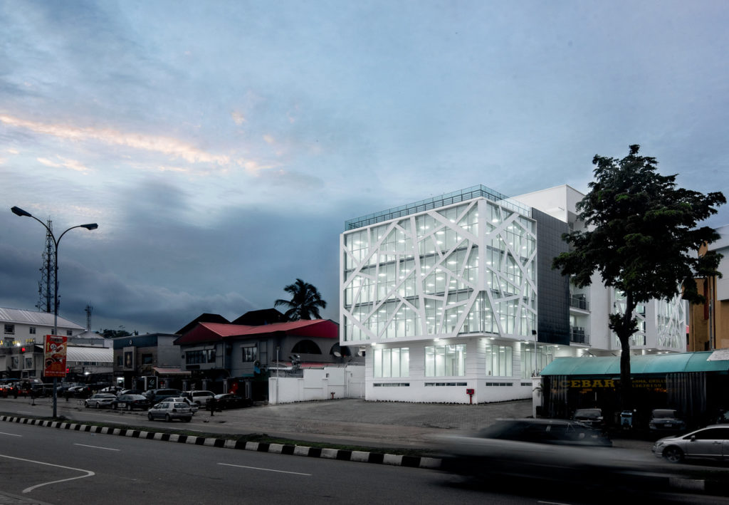 MG-Building_Abuja_Akinwale-Arokodare_facade 7