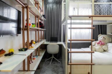 Image of boy's bedroom by Onnalush Interiors