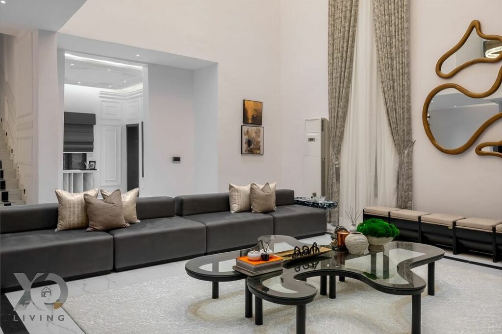 View of living area in Contemporary home interior design