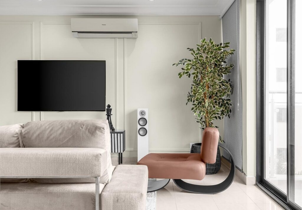 Lounger in Jayvane Interior's Trendy Neutral Living Room Design