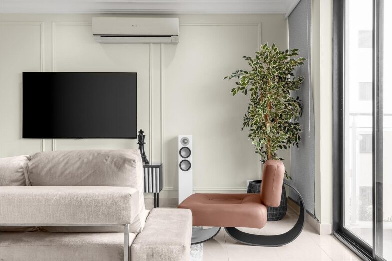 Lounger in Jayvane Interior's Trendy Neutral Living Room Design