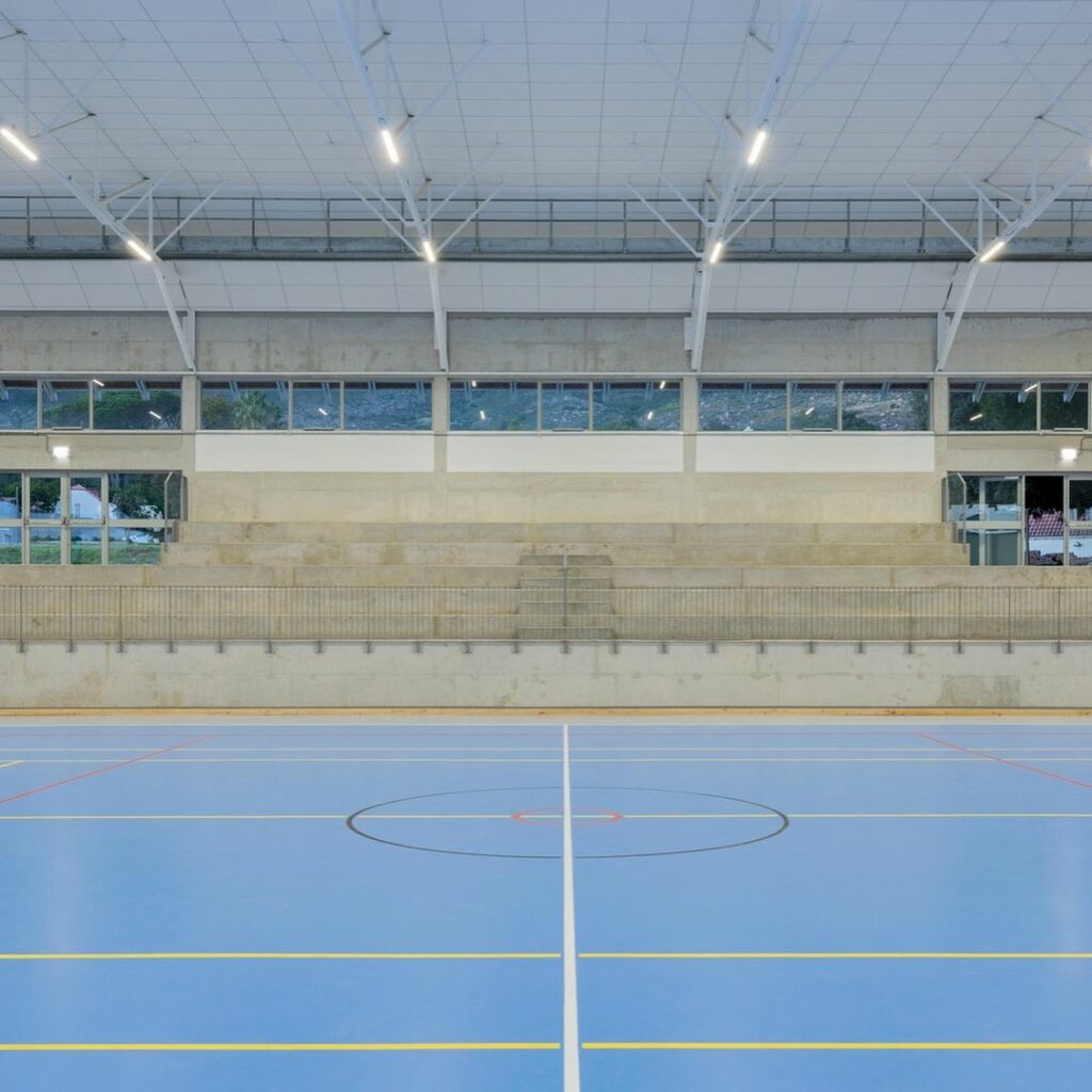 Indoor court in St. Cyprian School Multipurpose Hall & Aquatic Centre, designed by MEYER & ASSOCIATES