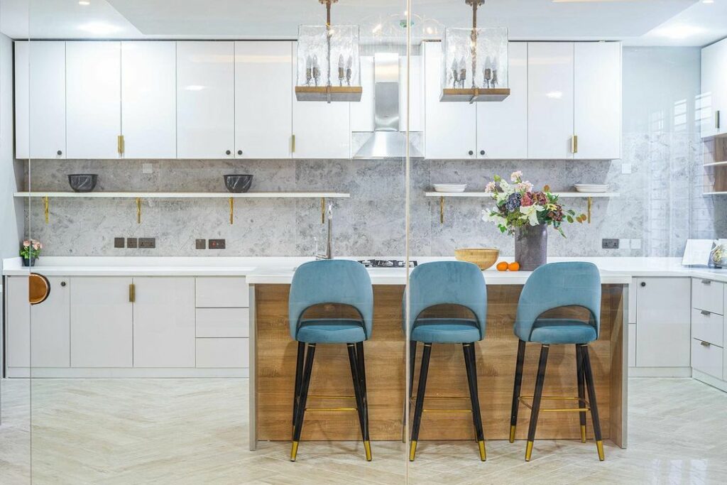 View 1 of Modern White Kitchen by Ouevre Designs