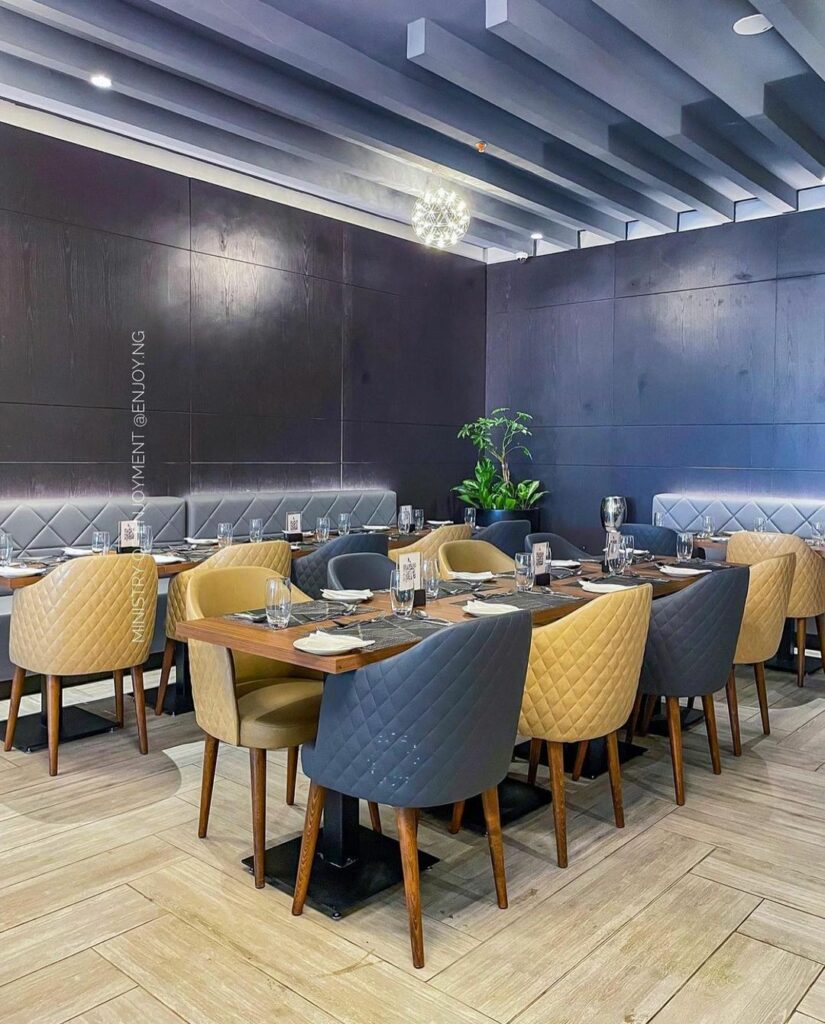 Mist Restaurant in Hotel Interior Design by Project Interior