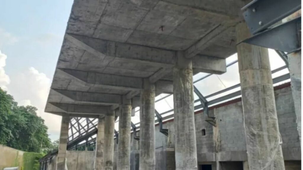 View of concrete entrance canopy at Construction of Transcorp Hilton Event Centre by HTL Africa