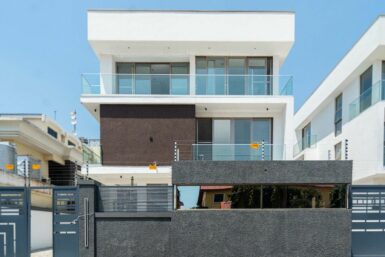 Exterior view of 600 Million Naira Residence By CW Real Estate