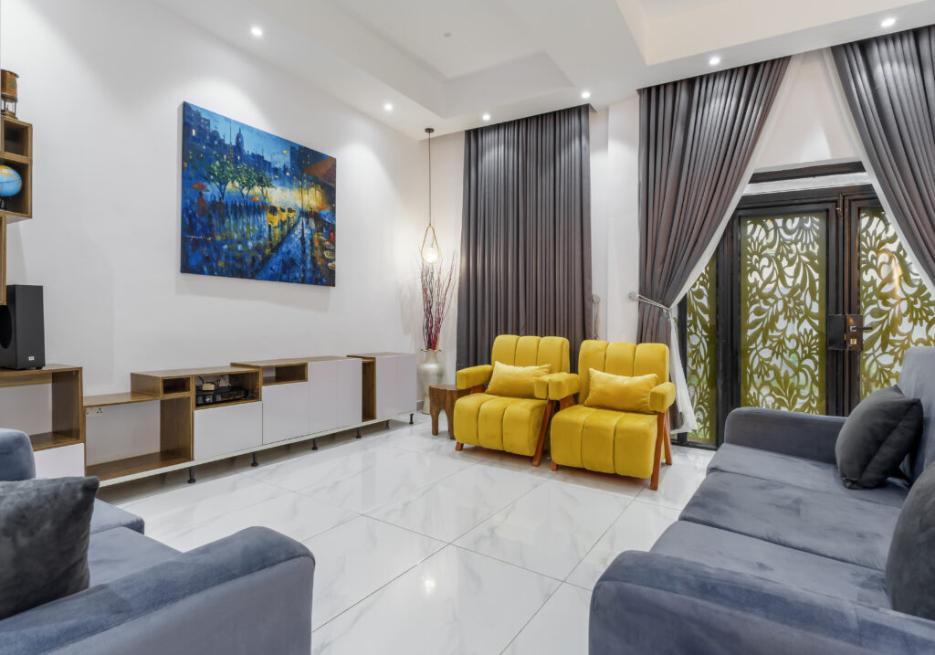 Living room in 4-Bedroom Row Houses In Lagos By Inkline Design Studio