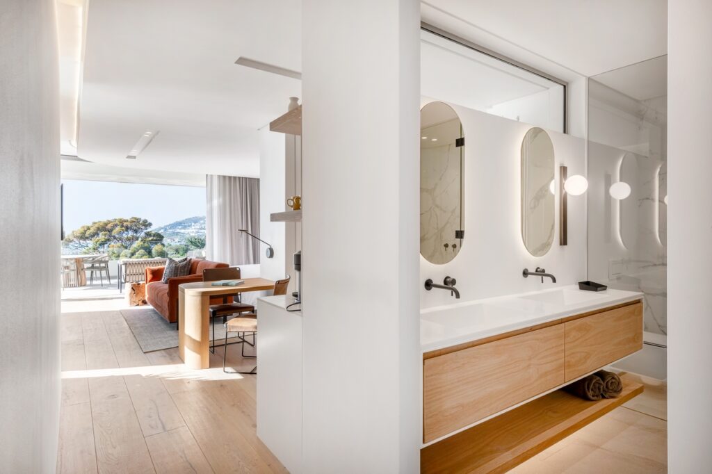 Bathroom in Sole Suite in Riva One.