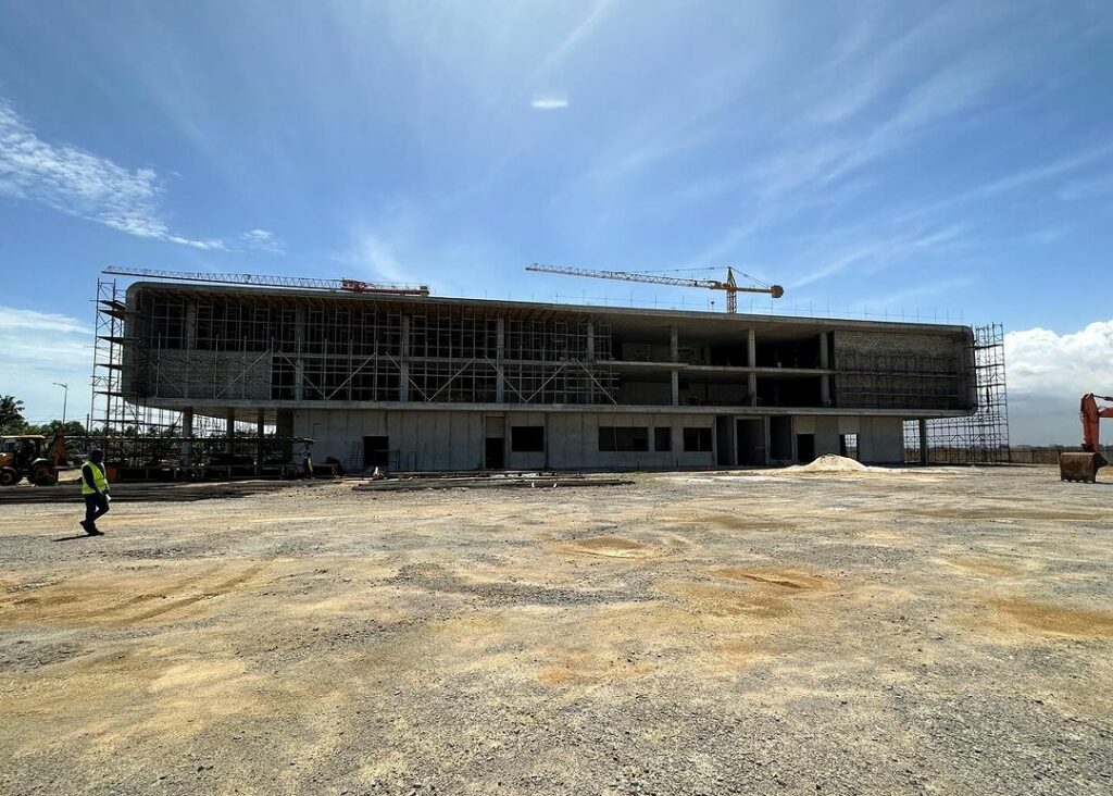 Progress images of the construction of MTN HQ Building in Abidjan, Ivory Coast.
