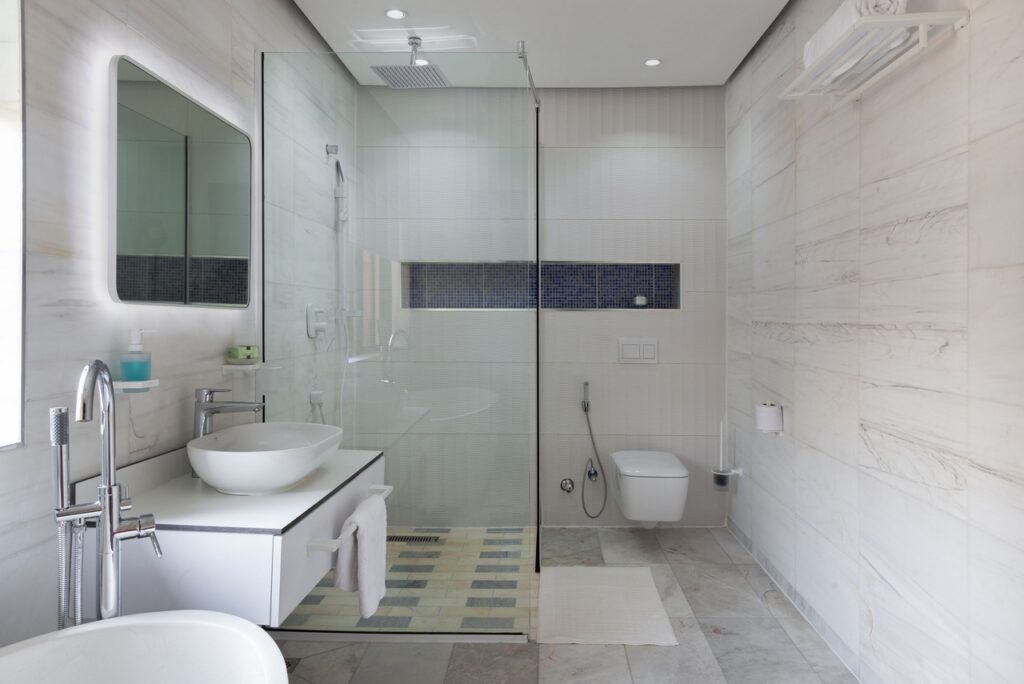 Bathroom in Snow Queen Apartment by Checkersbnb