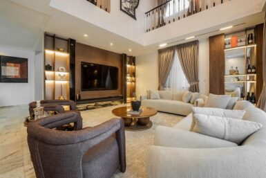 Double-volume living room by Teal harmony design.