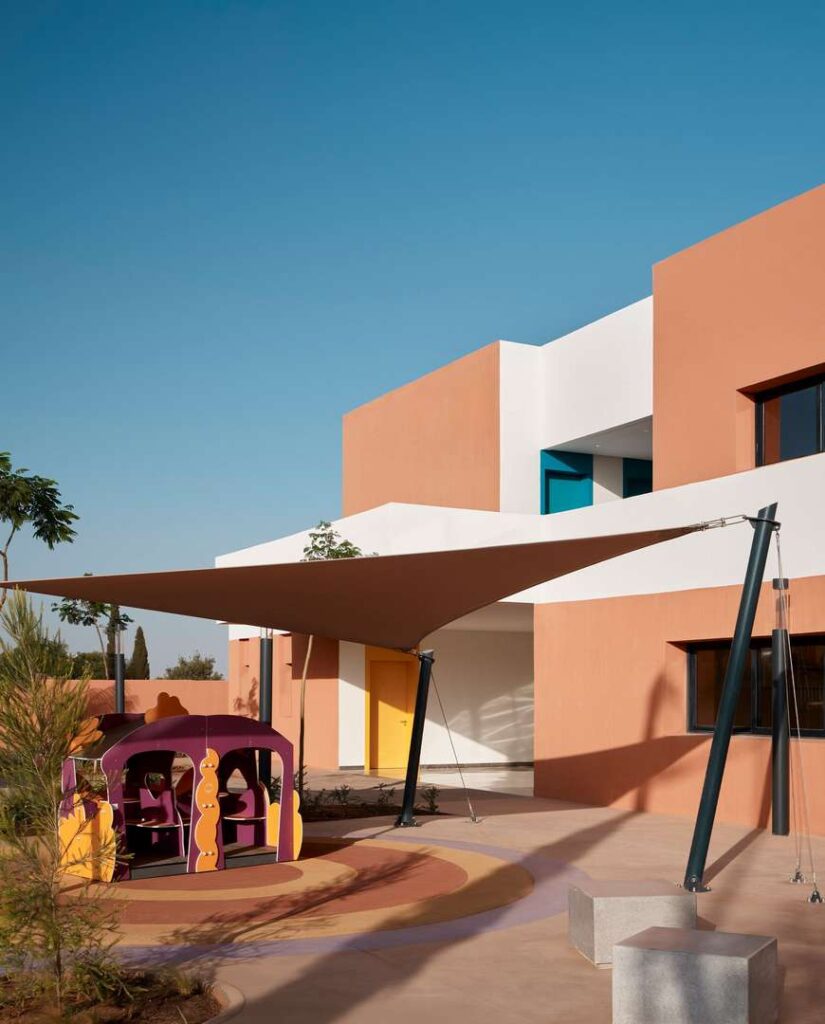 Exterior image of Jacques Majorelle School by Zarchitecture Studio