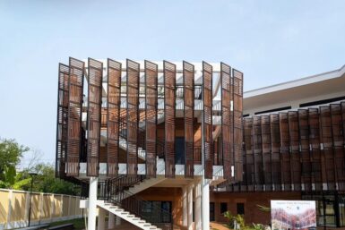 Nearly Zero-Energy Building (nZEB) in Accra showcasing sunshades made from denya wood and steel.